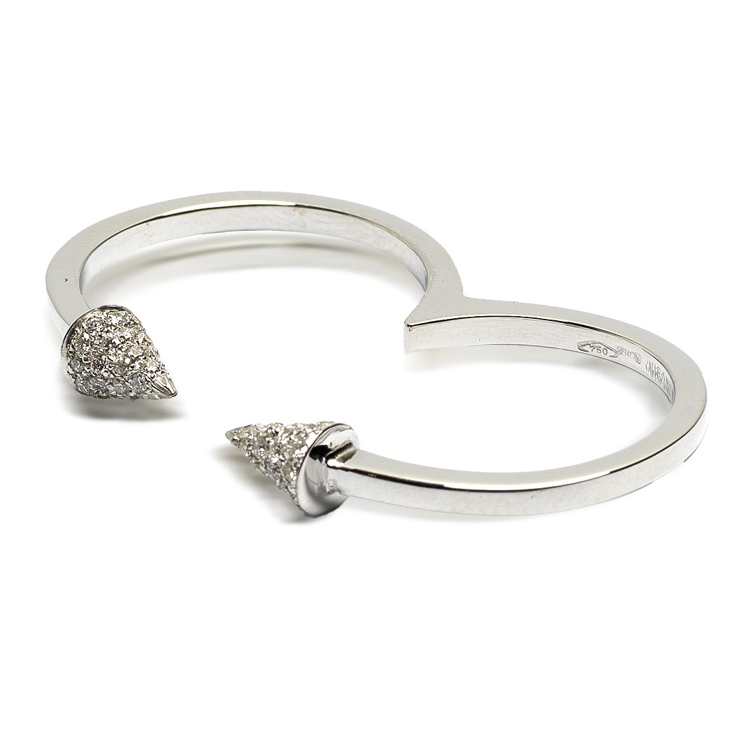 white gold double finger ring with navette and brilliant cut diamonds