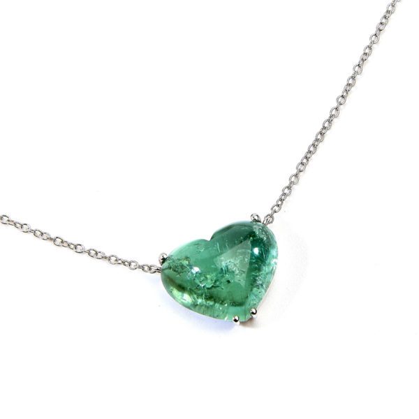 White gold necklace with green cabochon heart tourmaline