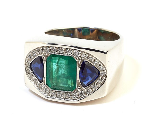 White gold ring with sapphires, emeralds and diamonds
