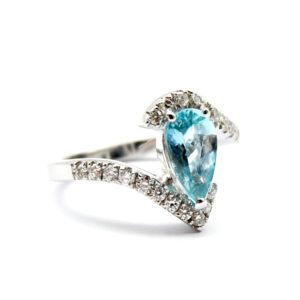Ring with aquamarine drop and diamonds