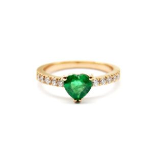 Heart-cut emerald and diamond yellow gold ring